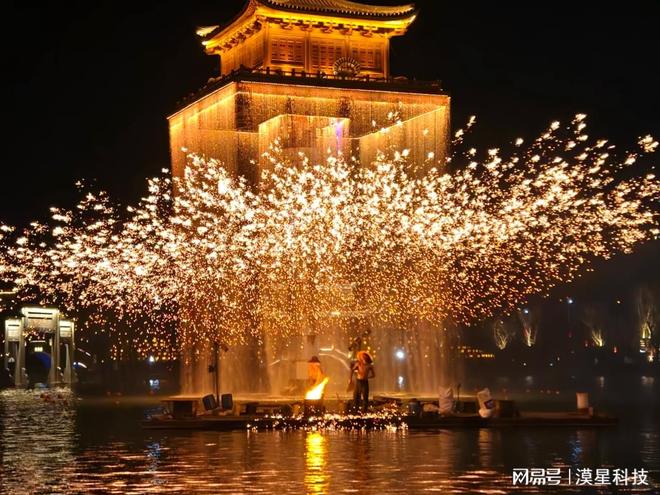 南京旅游景中游：解锁王者荣耀电竞开赛 + 非遗打铁花路线(图2)