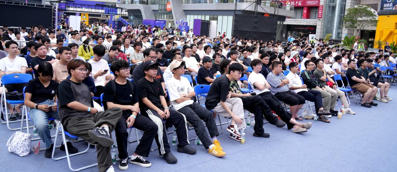 从观赛到产业东莞电竞嘉年华书写 “智造” 城市新活力