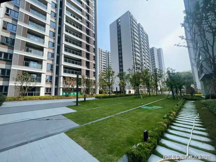 重庆里城樾公馆营销中心官方电线月购房专属优惠限时优惠倒计时5天(图7)